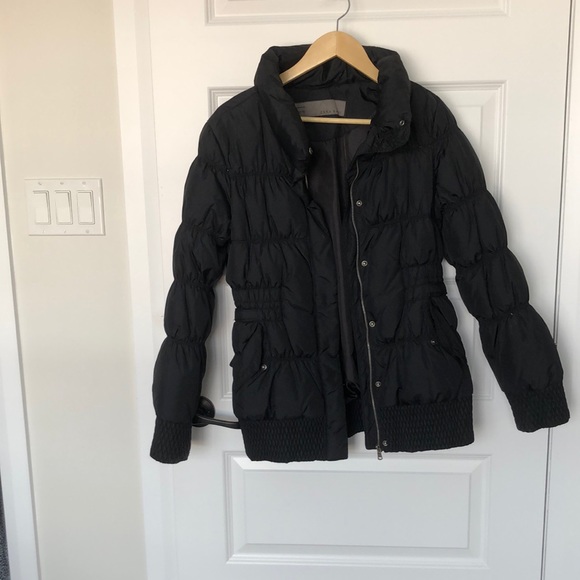 Black puffer coat - Picture 1 of 3